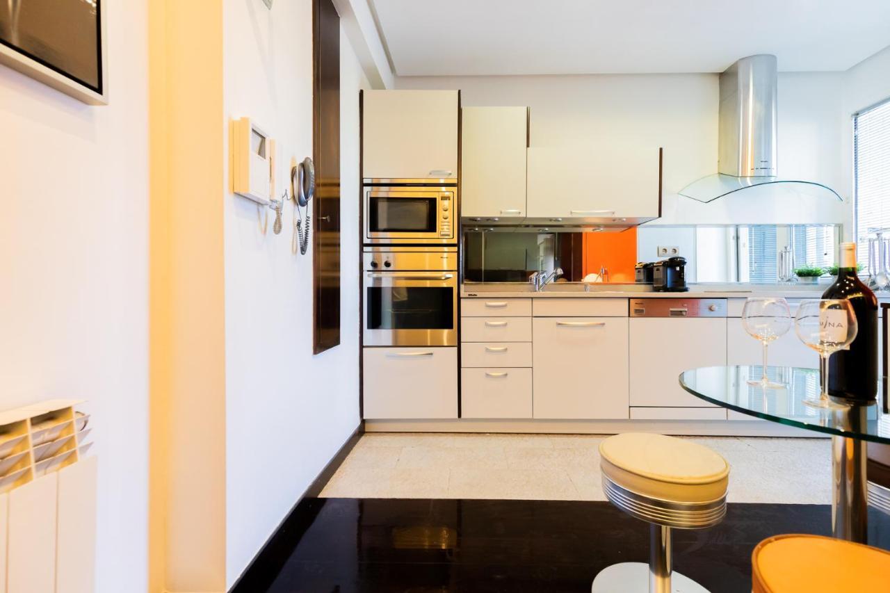 Frente Al Parque, En El Centro Apartman Bilbao Kültér fotó